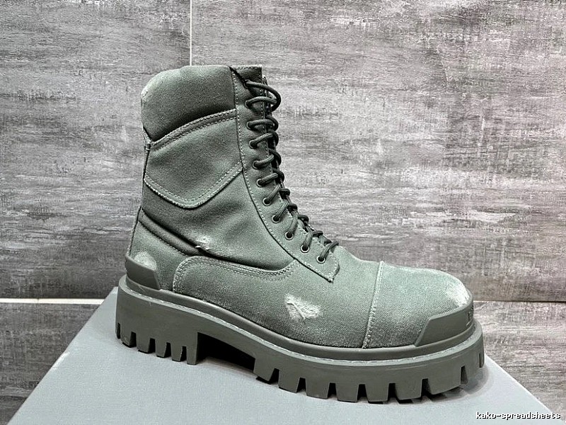 Balenciaga Gray Lace-up Boot Combat Boot for Streetwear Looks