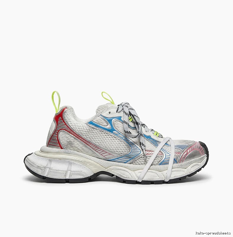 Balenciaga retro-style sports shoes