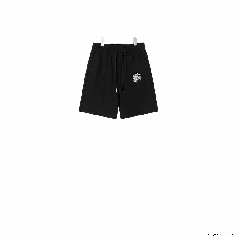 Classic black shorts of Louis Vuitton