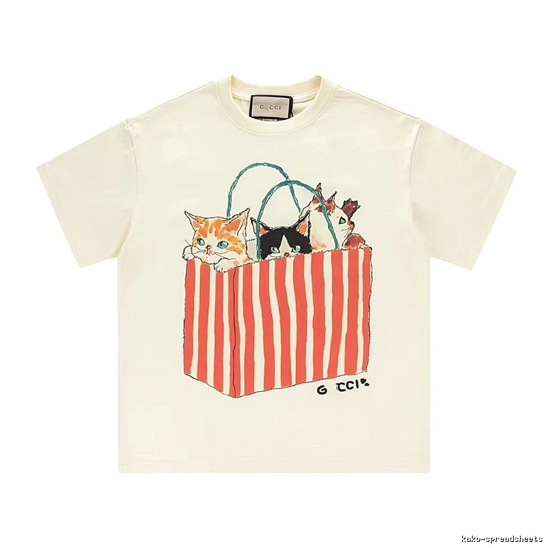 Gucci Cat Print Vintage Off-white T-Shirt