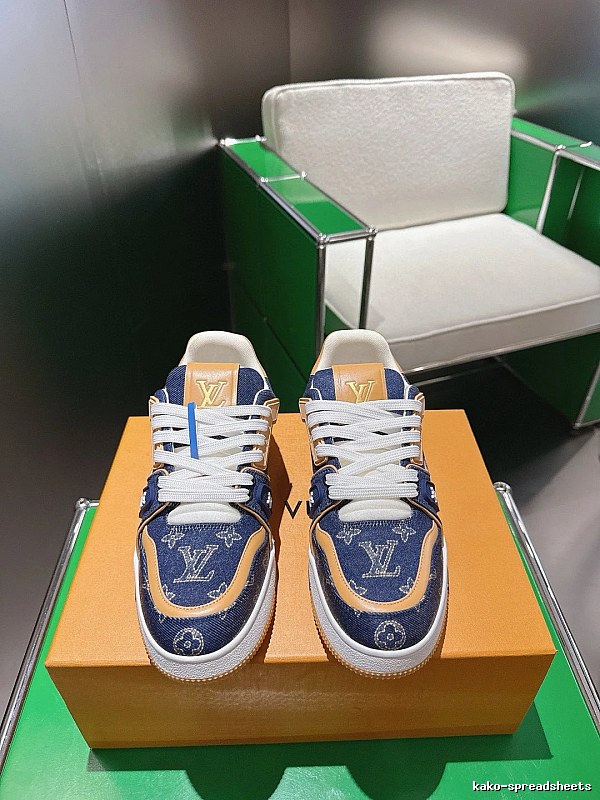 Louis Vuitton Low-top Sneaker with Blue Detail