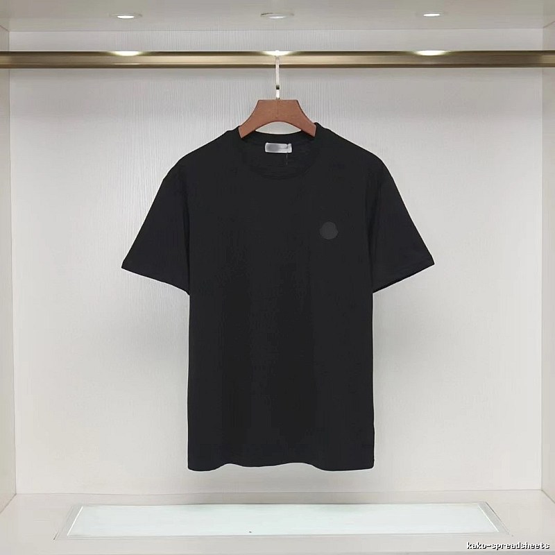 Moncler Classic Minimalist Style Black Short-sleeve T-shirt