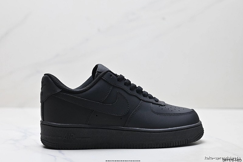 Nike Air Force 1 black trendy sneakers