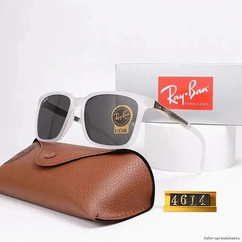 Ray-Ban Daily Wayfarer sunglasses Black Square Frame for City Outfits