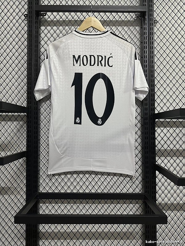 Real Madrid Resort Home soccer jersey White Real Madrid for Travel Looks Select Edition
