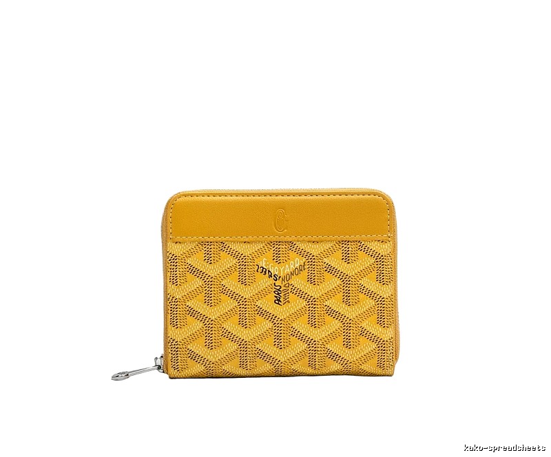 The classic yellow wallet of GOYARD